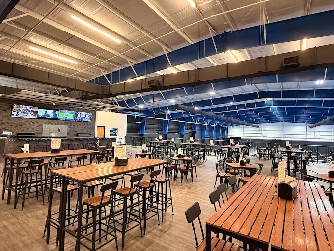 Pin Point Indoor Pickleball & Golf